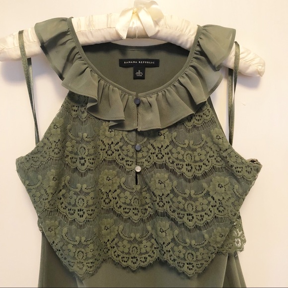 Banana Republic Green Lace Front Ruffle Top - Picture 5 of 8